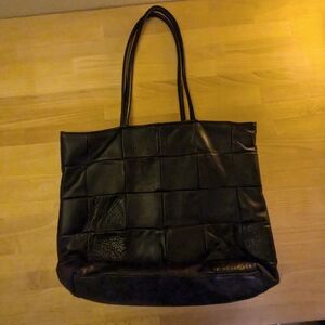 Primecut black leather checkered tote